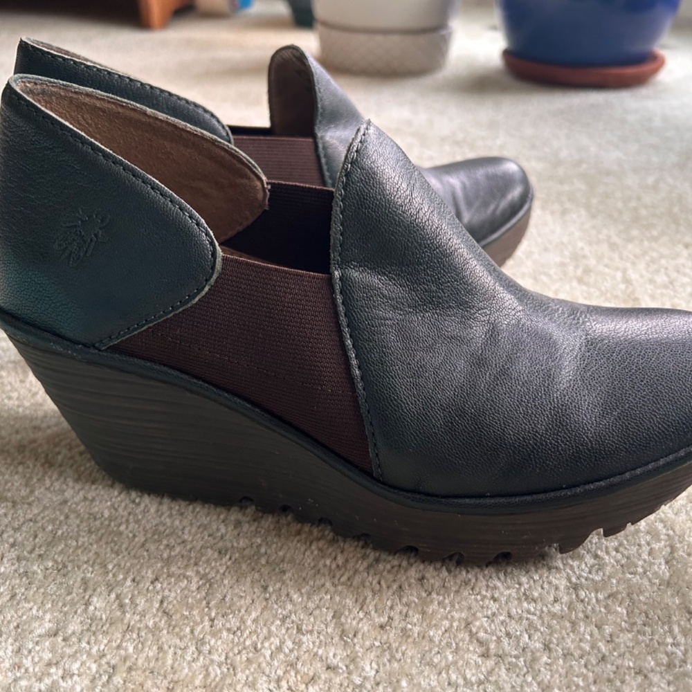FlyLondon boots